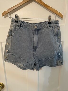 Grace Gray Denim Snap-Trim High-Rise Shorts